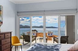 2BR | Luxury Condo, Two Pools, Ocean Views.