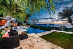 Fabulous Ocean View Family Villa - Image 4