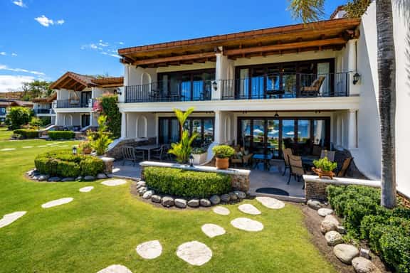 Luxury Oceanfront Villa | The Palms - Image 1