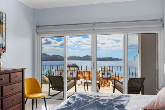 2BR | Luxury Condo, Two Pools, Ocean Views.