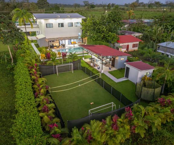 Villa Montreal | Private Pool + Game Room