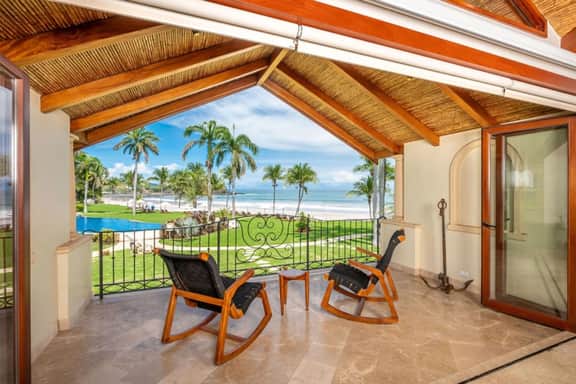 Beachfront Villa, Ocean Views, Resort Pools, Steps to Playa Flamingo - Image 4