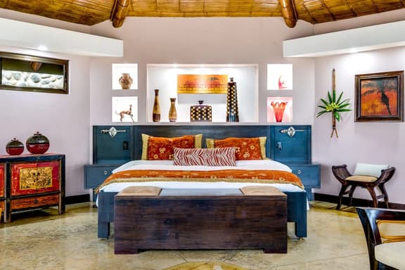 Luxury Villas | Ocean Views & Pool