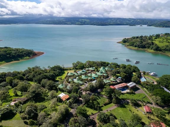 Buena Vista Escape | Lake Views, Pool & Nature - Image 1
