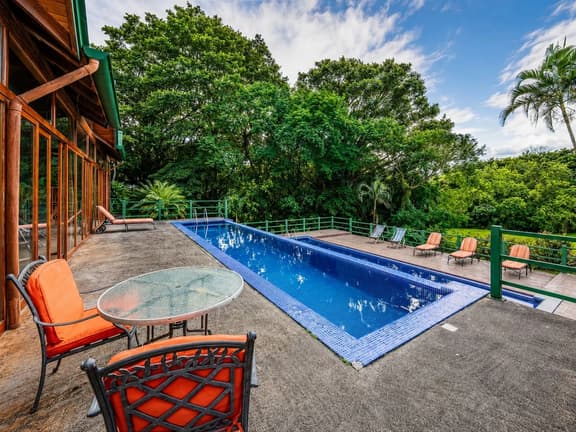 Buena Vista Sky Haven | Upper-Level Condo & Pool - Image 1